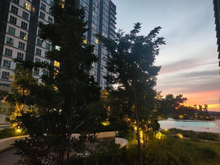 Myhome S1 At With A View Apartment Seri Kembangan